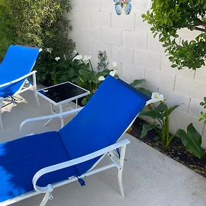 Luxury 1900 Sq Ft House Huge 46 Ft Pool & Hot Holiday home