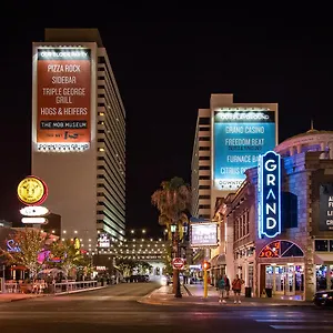 3* Отель Downtown Grand & Casino